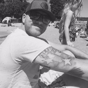 Meet your Posher, Derrick